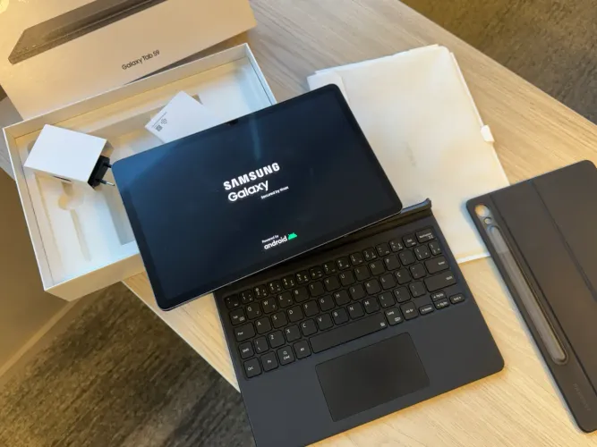 Samsung Galaxy Tab S9 - 12gb RAM 256gb