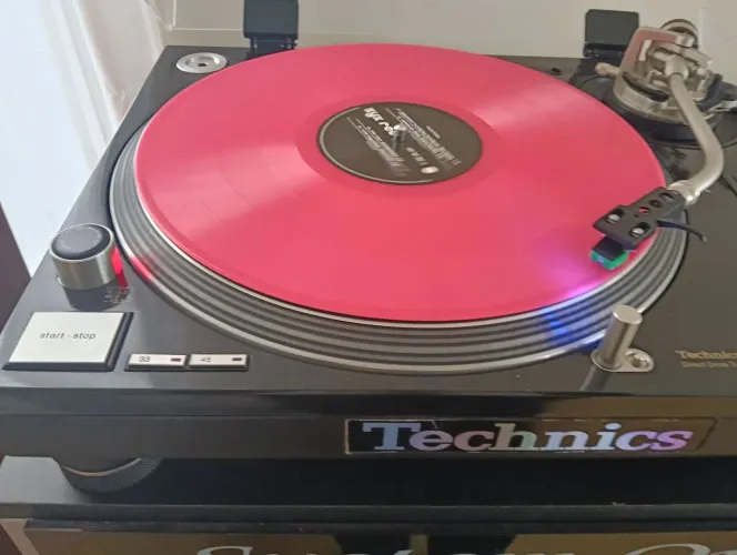 Technics Sl1210mk5g excelente toca discos technics 