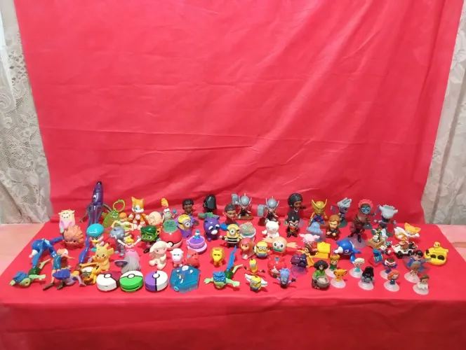 Lote de personagens 