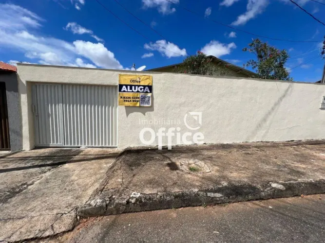 Casa com 4 dormitórios para alugar, 150 m² por R$ 1.350,00/mês - Jardim Alexandrina - Anáp