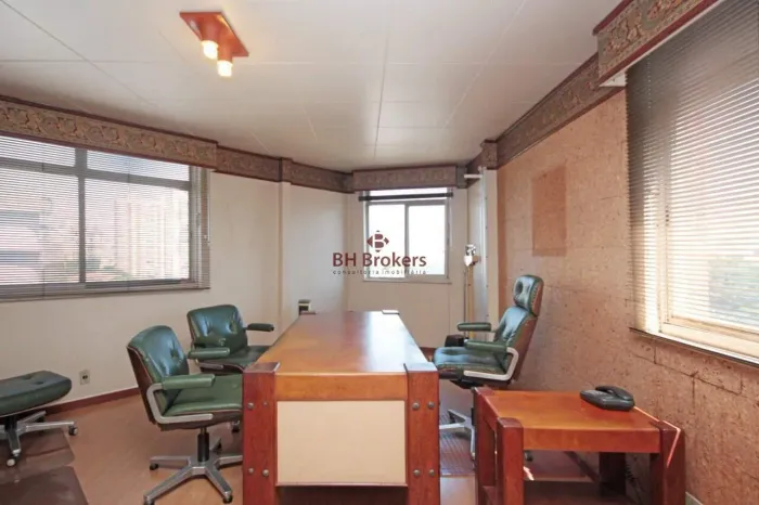Sala comercial para locação com 77m² no bairro Santa Efigenia