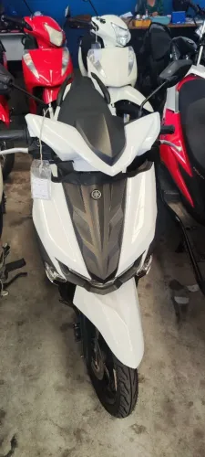 Yamaha neo 125 branca 2019 Shalon veículos Cariacica 