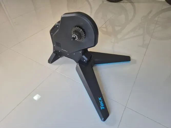 Rolo de Treino TACX FLUX 2 + Cassete Ultegra 11V