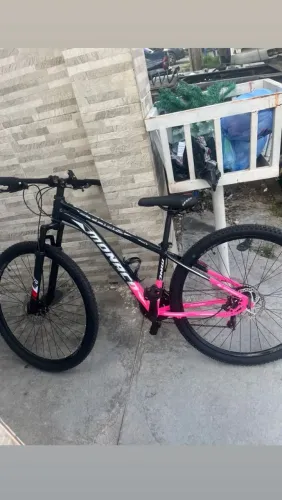 Bicicleta aro 29, bicicleta muito boa para fazer passeio, nada pra mexer 