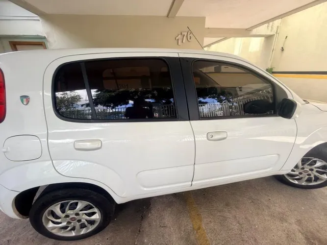 Fiat Uno Vivace Celeb. 1.0 EVO F.flex 8V 5P 2015