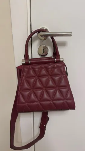 Bolsa SCHUTZ - couro