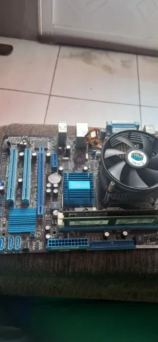 Placa de vídeo asus + processador, cooler, 2 pentes de ram 2g cada e + gpu