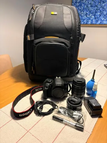 Câmera Canon EOS T6 + bateria e carregador original + kit de limpeza e mochila