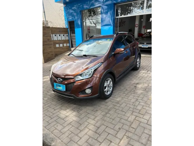 Hyundai HB20 Premium 1.6 Flex 16V Mec. 2014