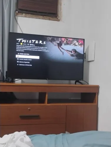 Tv Philco 42 smrt pra sair logo 750,00 perfeita 