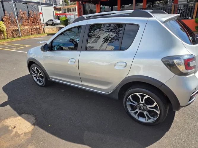 Renault Sandero Stepway Flex 1.6 16V 5P 2019