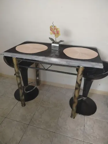 Mesa tampo de PEDRA + banquetas BARATO