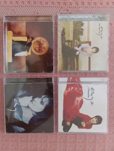 4 CDs ENYA POR R$ 130,00