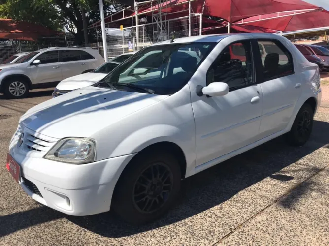 Renault Logan Privilège Hi-flex 1.6 16V 4P 2009