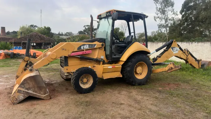 Retro CAT 416e 2010 em excelente estado