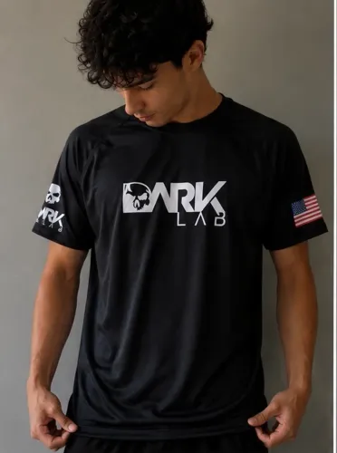Camisa DarkLab Preta Tamanho M - Excelente Estado