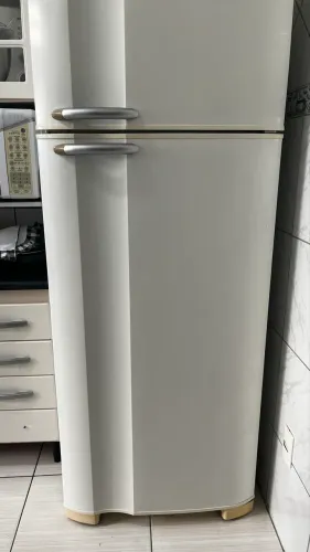Geladeira eletrolux