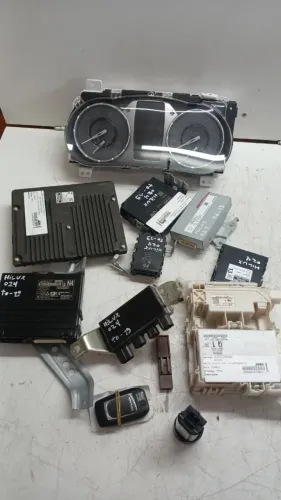 KIT MÓDULO HILUX SRV 2024 2.8 AUT.