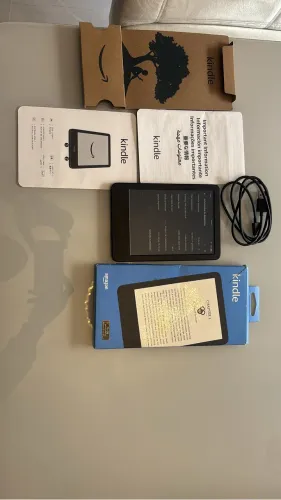 Kindle 11ª Geração 16GB Wi-Fi + Caixa e Acessórios Originais | Estado de Novo