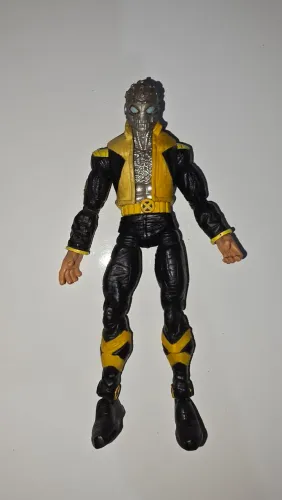 XORN/MAGNETO MARVEL LEGENDS USADO