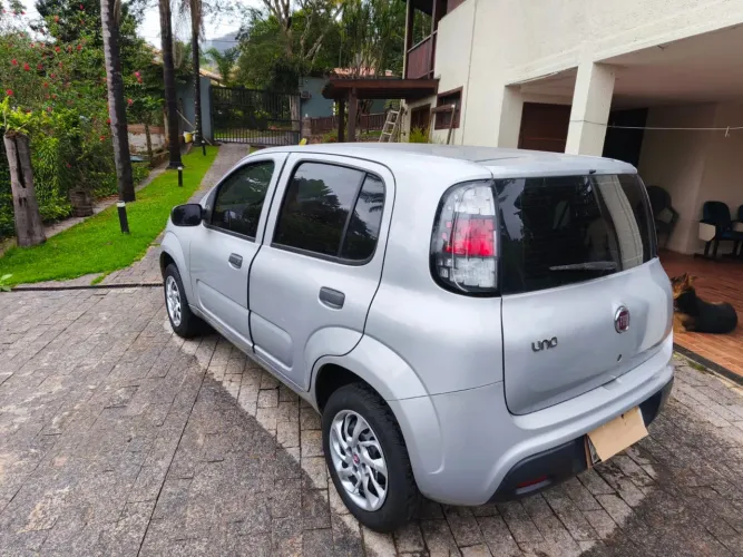 Fiat Uno Attractive 1.0 EVO Fire Flex 8V 5P 2019