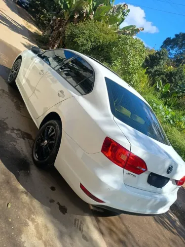 Volkswagen Jetta Comfortline 2.0 T.flex 8V 4P Tipt. 2014