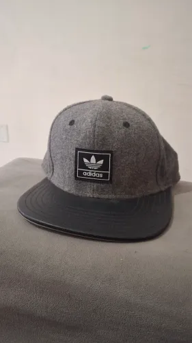 Boné Adidas Original