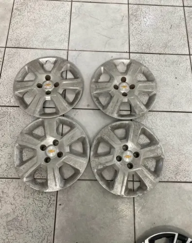Calotas aro 15 original Chevrolet Montana