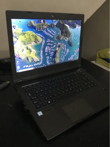 Notebook Gamer i5 7th / R7 350 2GB / 8GB RAM DDR4