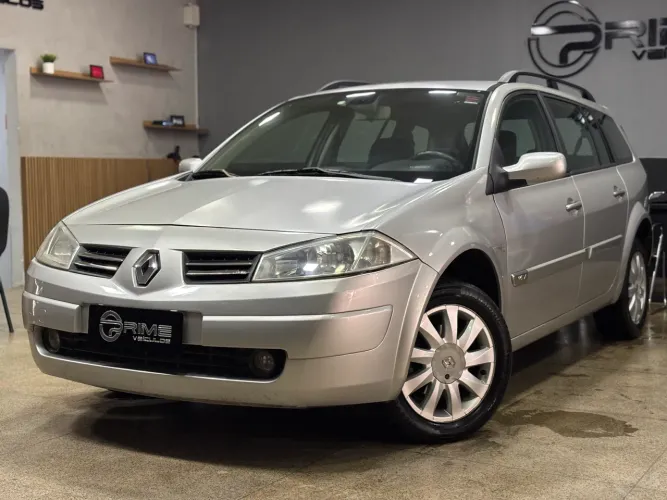 Renault Megane Grand Tour Dynam. Hi-flex 1.6 16V 2011