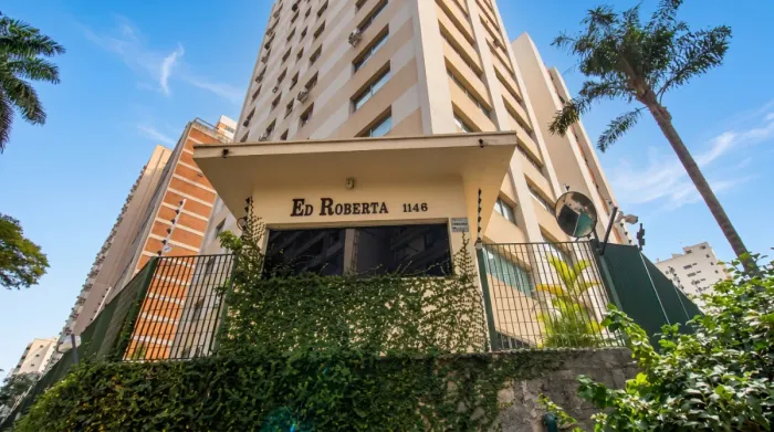 Apartamento para venda em Centro com 3 quartos, sendo 3 suítes, 240m²