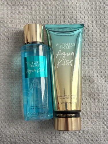 Conjunto body splash e creme corporal Victoria Secrets