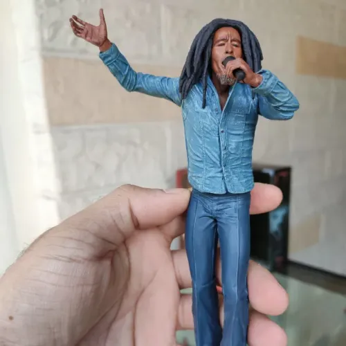 Boneco do Personagem Bob Marley Rei do Reggae 16cm PVC