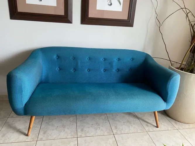 SOFÁ 2 lugares mod. Retrô
