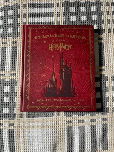 Livro Lugares Mágicos - Harry Potter