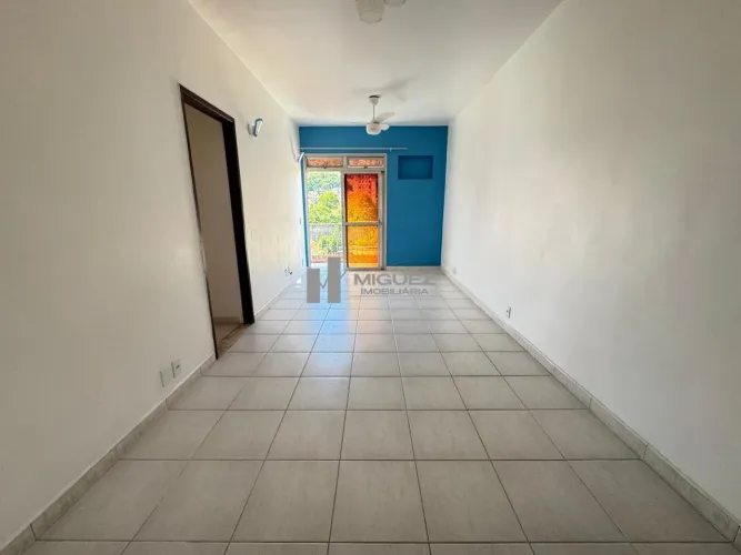 Apartamento À Venda, Rua Teodoro Da Silva (Vila Isabel) Varanda, 2 Quartos, 1 vaga de Gara