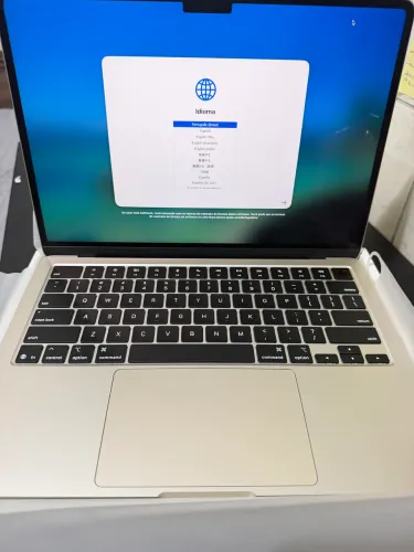 MacBook air M4 13 , 256gb