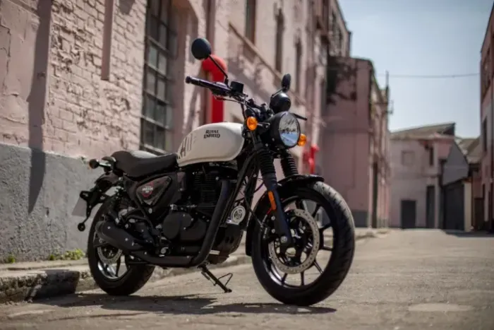 Hunter 350cc Branca - Duvallyer Rodrigues - 21- * - Royal Enfield 