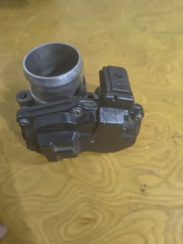 CORPO DE BORBOLETA DO FORD K 2021