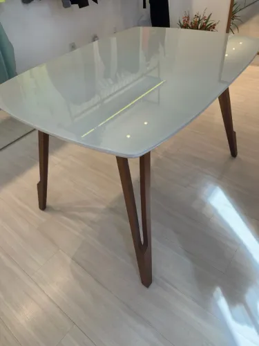 Mesa de jantar 4 lugares