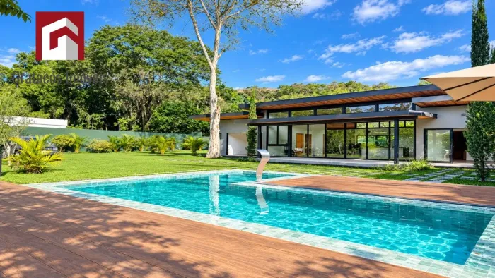 Casa de alto padrão linear à venda em I Itaipava
