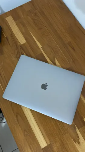 MacBook Pro 2019 16" | i9, 32GB RAM, 1TB
