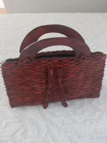 BOLSA ARTESANAL MADEIRA ENVERNIZADA