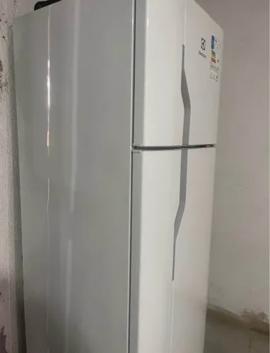 Vendo Geladeira Degelo Eletrolux seminova