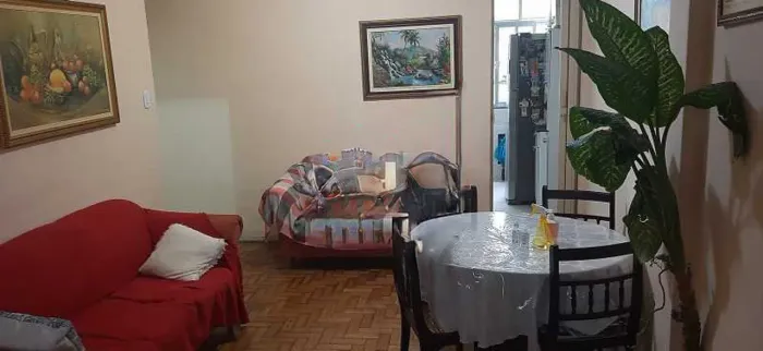 Apartamento - Padrão / Residencial / Glória