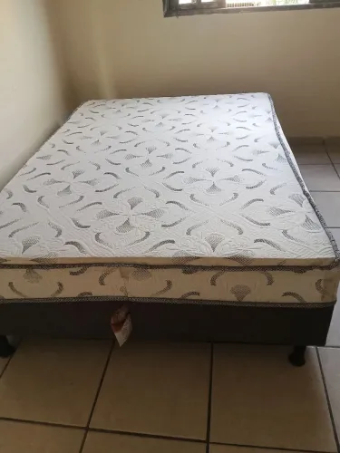 Camas box semi novas não entrego 