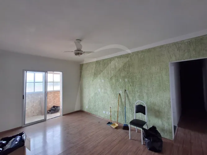 Apartamento com 2 quartos, sala, cozinha, banheiro e vaga de garagem no bairro do Jaçanã.