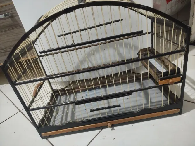 Vendo gaiola de 52 cm 