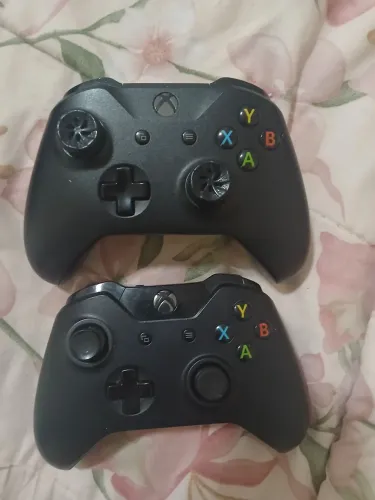 Controle Xbox. 2 controles originais Xbox one/series