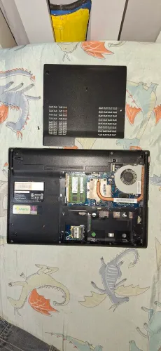 Vende-se esta sucata de notebook Login Log Qal-30